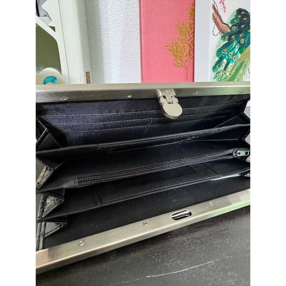 Wallet Clutch Black Faux Snakeskin ⬇️💲 - Picture 5 of 8